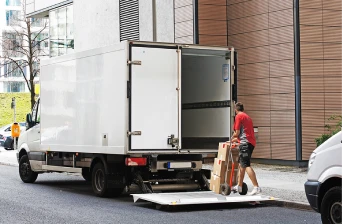 Lift Gate Delivery